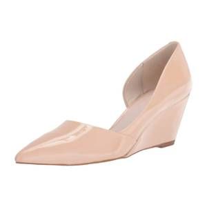 NEW KENNETH COLE women's ellis wedge pumps in nude